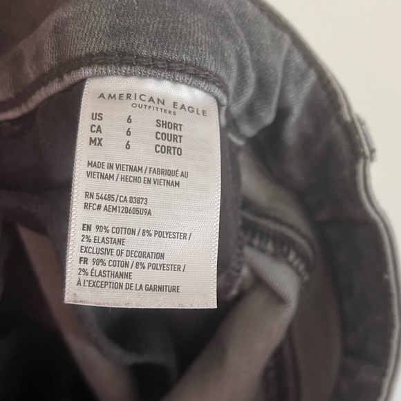 American Eagle Grey Distressed Super Hi Rise Jeggings Size 6 Short - Picture 8 of 8